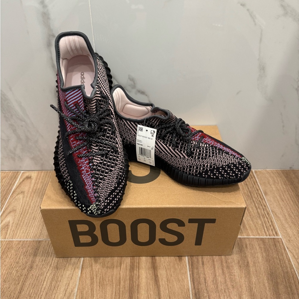 Yeezy Sneakers